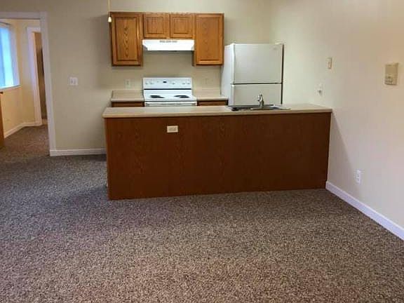 3rd image of 420 North St APT 11