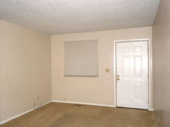 5th image of 840 Patty Dr APT F