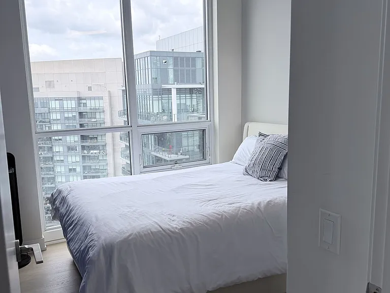 2220 Lakeshore Ave #Penthouse 2 — Photo 11