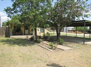 911 S Cypress St, Roscoe, TX 79545