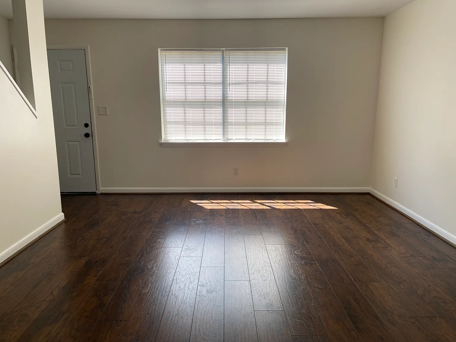 2 bed, 2.5 bath, 1165 sqft, $1,625 — Photo 4