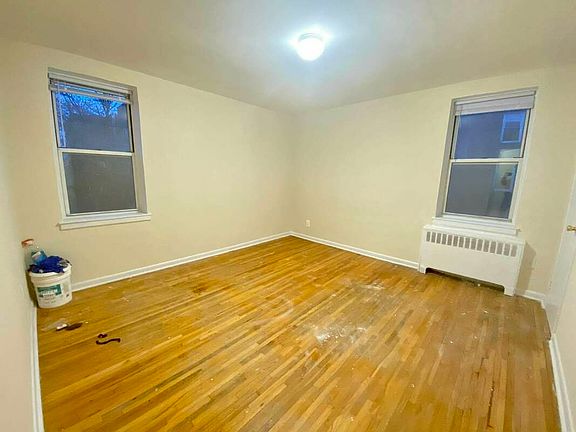5th image of 143-11 Barclay Ave #6