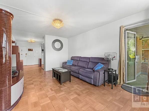 575 Grand Street image 3 of 23