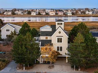 154 Old Point Rd, Newburyport, MA 01950