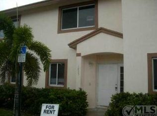 1608 Lakeview Dr W, Royal Palm Beach, FL 33411