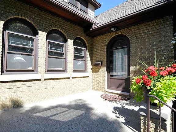 3rd image of 4345 N Morris Blvd