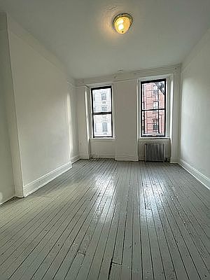 3rd image of 221 E 32nd St APT 5