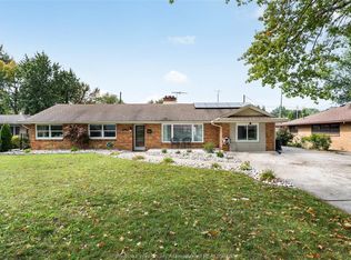 2767 Buckingham Dr, Windsor, ON N8T 2C1