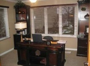 2488 Waterside Dr, Aurora, IL 60502