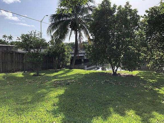 4th image of 9431 Little River Blvd