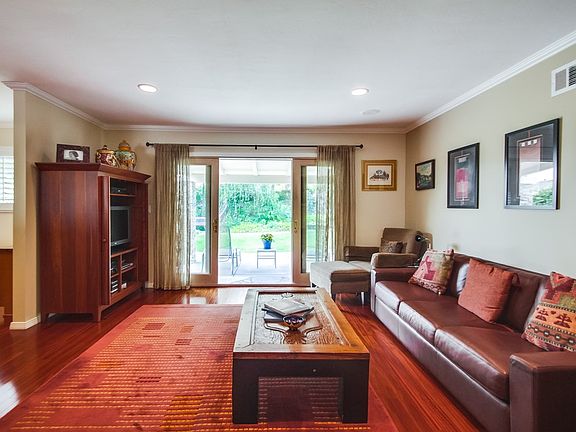 4th image of 6575 Crystalaire Dr