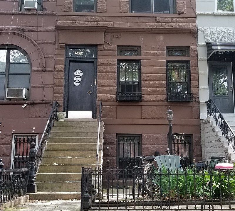 1st image of 782A Hancock St #2