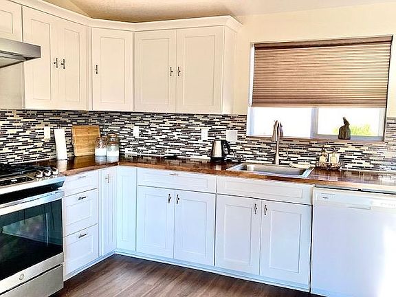 4th image of 22625 Prospect Hts