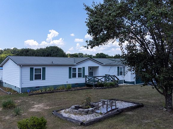 3rd image of 81 Willow Creek Ln