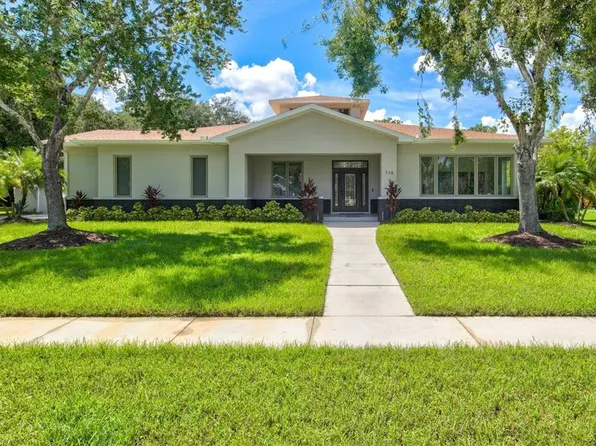 714 137th St NE, Bradenton, FL 34212