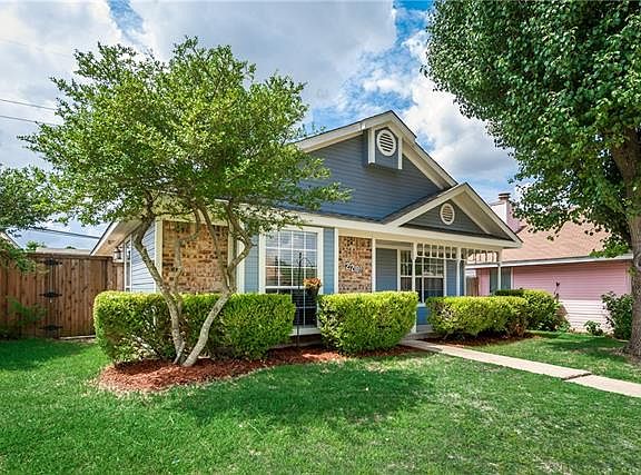2nd image of 220 Crooked Ln