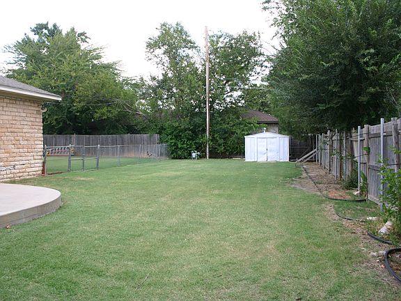3rd image of 2325 Westchester Dr