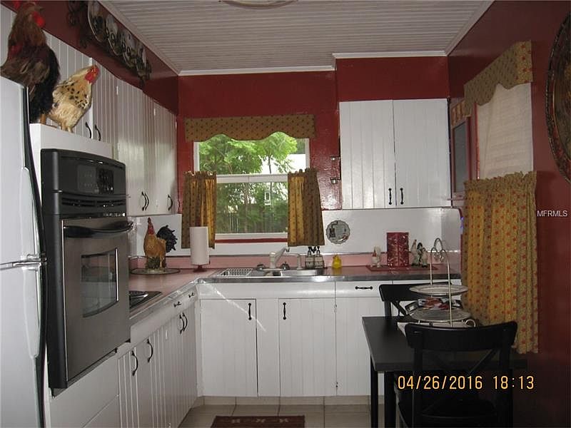 2nd image of 322 W Lambright St