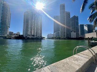 Met 1 Condo, Miami, FL 33131