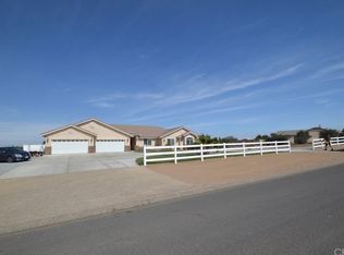 8393 Arrowhead Rd, Phelan, CA 92371