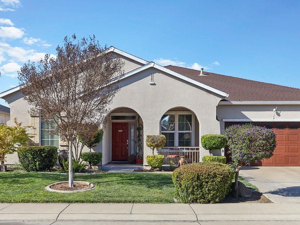 1st image of 1083 Cypress Run Dr