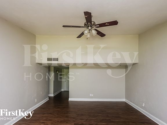 2nd image of 6418 Briarknoll Dr
