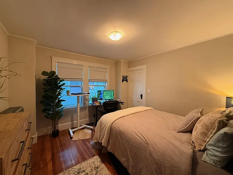17 Milton St — Photo 16