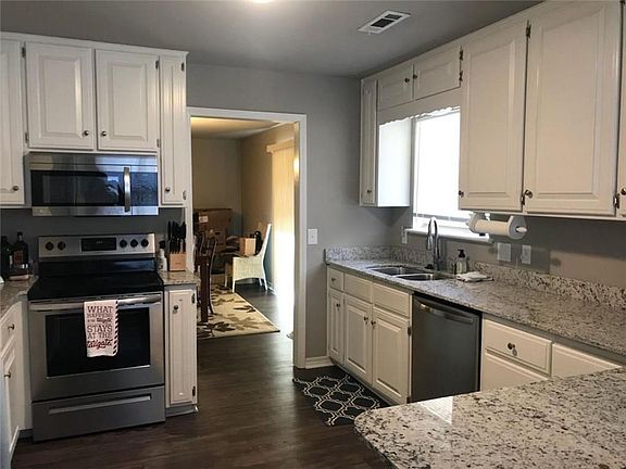 5th image of 2323 E Kantz Ln N