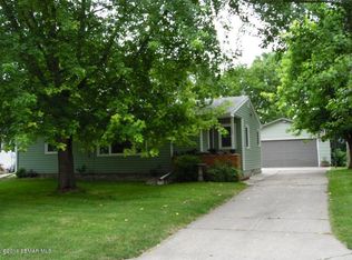 708 7th St NE, Waseca, MN 56093