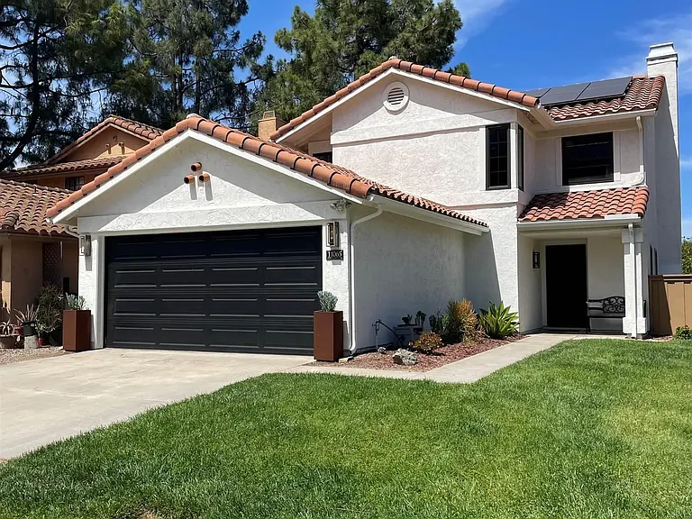 11065 Evening Creek Dr E — Photo 2