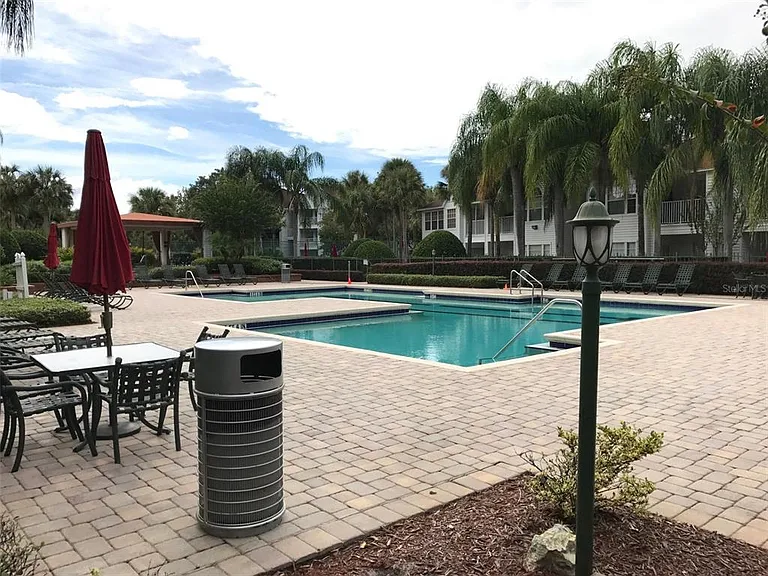 11562 Westwood Blvd #918 — Photo 9