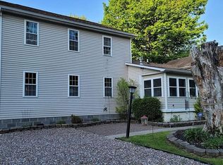 11440 Rapids Rd, Akron, NY 14001