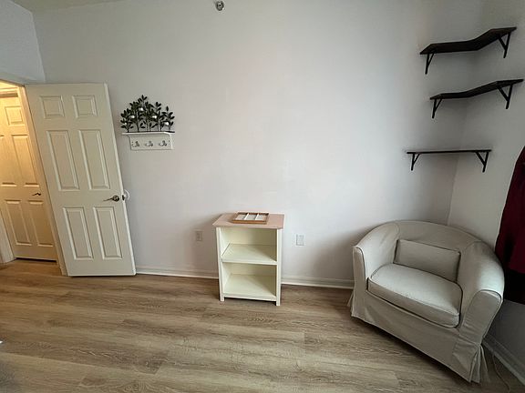 5th image of 10825 Windsor Walk Dr APT 206