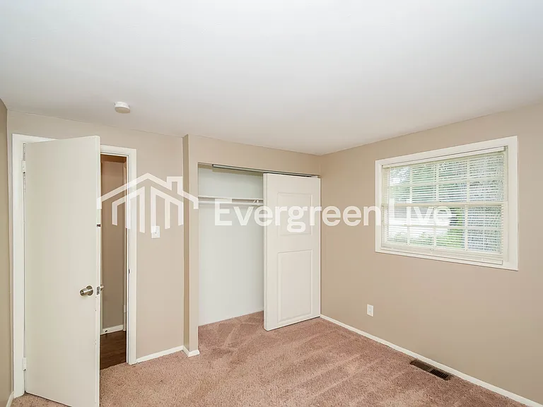10331 Ronald Ct — Photo 7