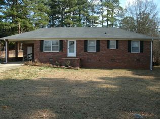 205 Wisewood Cir, Greenwood, SC 29646