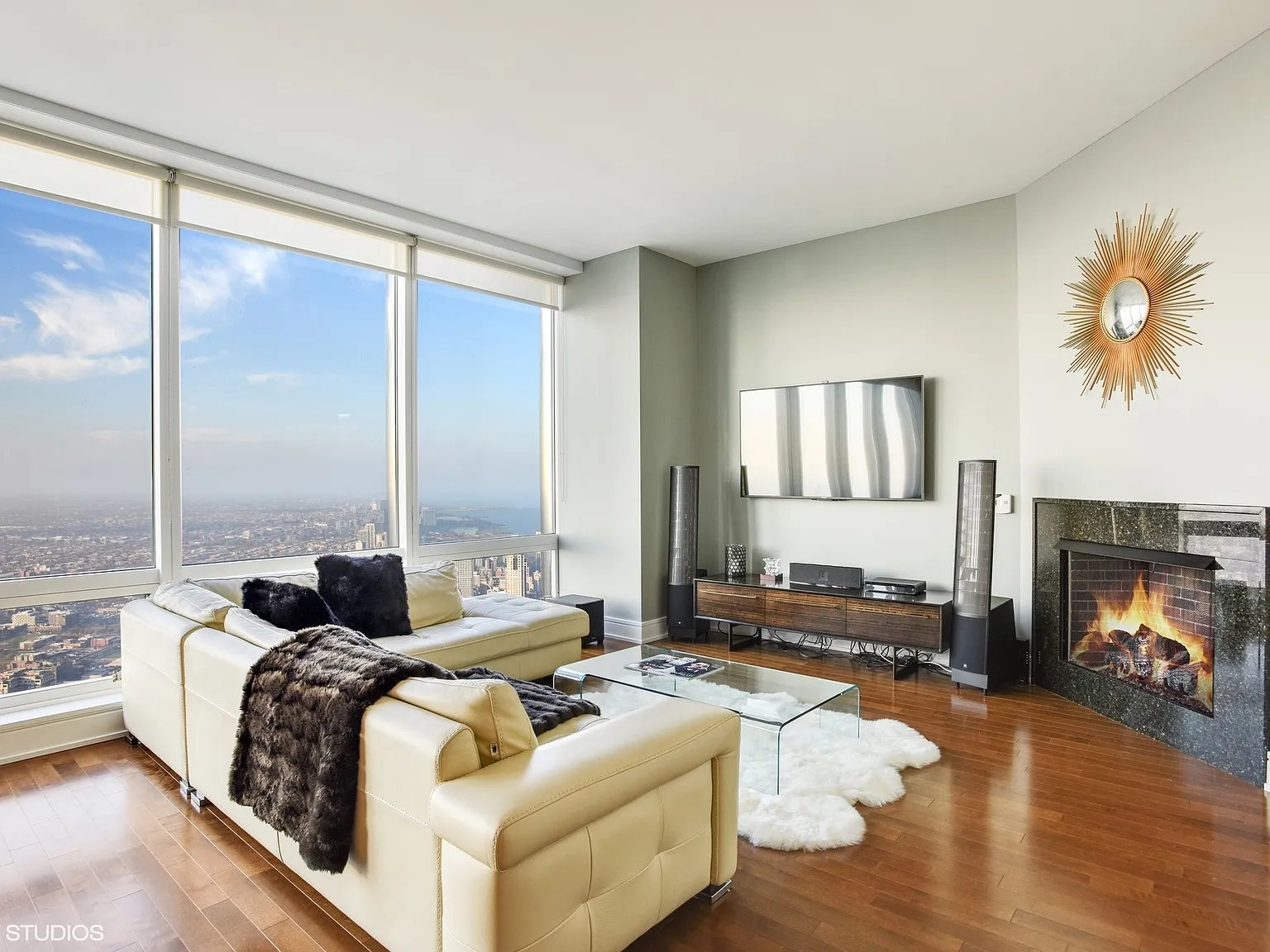 2 bed, 2.5 bath, 1839 sqft, $7,000 — Photo 4