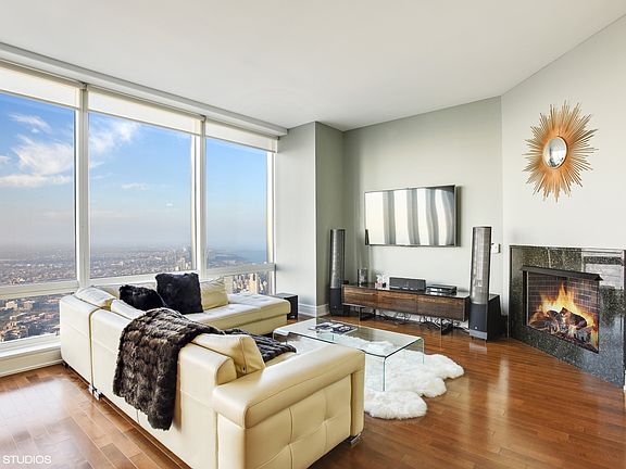4th image of 401 N Wabash Ave #80B