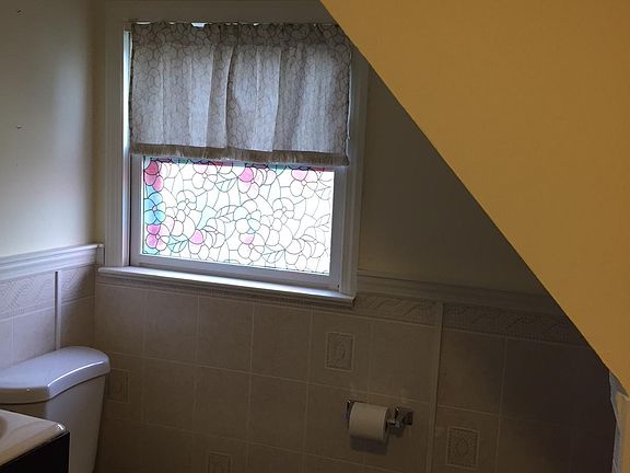 2nd image of 39 Seaview Ave APT 2B