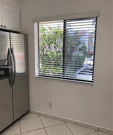 2nd image of 438 Lakeview Dr APT 104