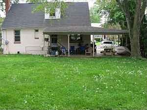 2nd image of 810 Kenyon Ln