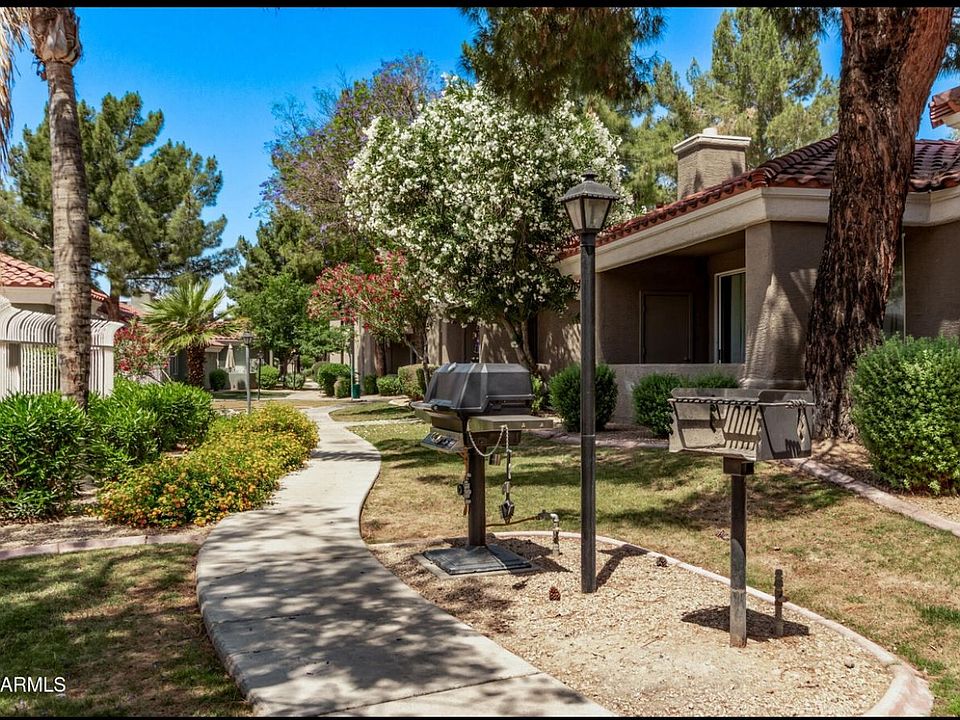 1st image of 2929 W Yorkshire Dr Unit 2074