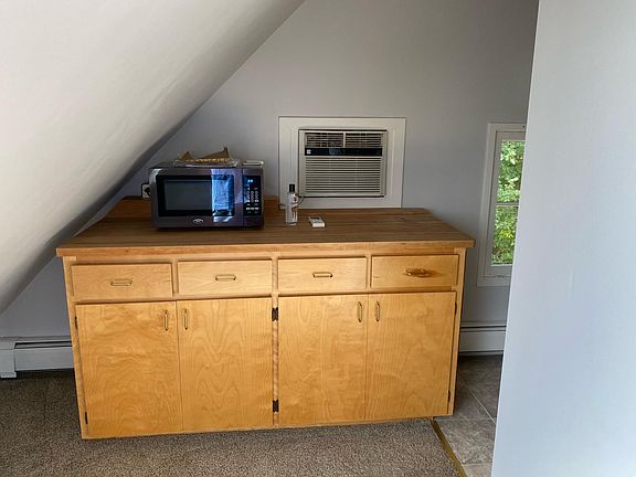 5th image of 1141 Summit Ave #1