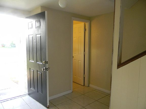 5th image of 797 Lucaya Dr Unit A