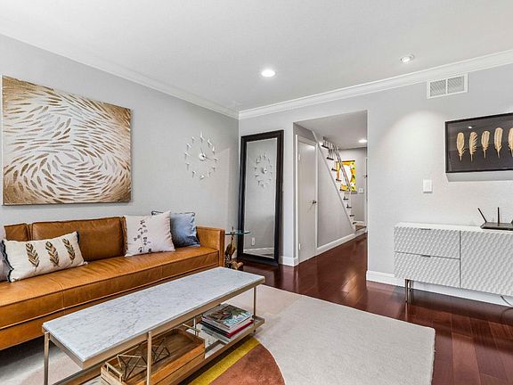 4th image of 340 Cowper St