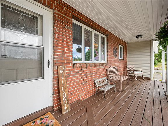 5th image of 71 W Corinth Road