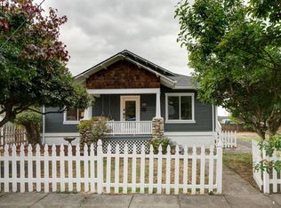 210 Engle Ave, Molalla, OR 97038