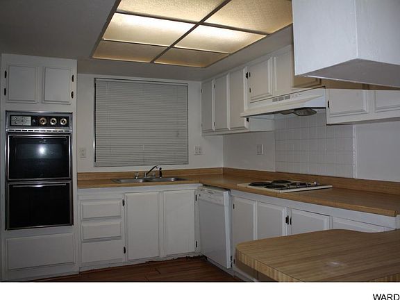 5th image of 330 N Stardust Ln