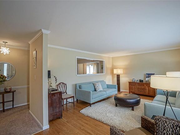 5th image of 8910 Rosewood Ln