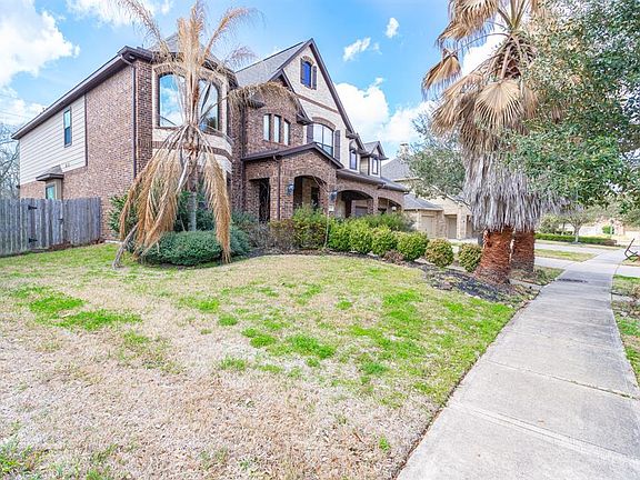 Welcome home to Fall Creek Lane!