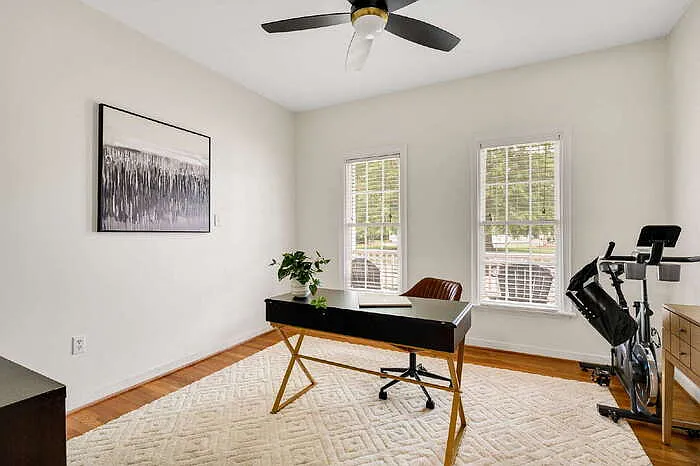 607 Green Garden Cir — Photo 32
